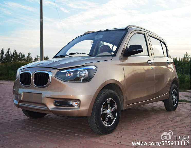 同樣是要啥沒啥的電動車，但這輛是四門五座，只賣1萬5